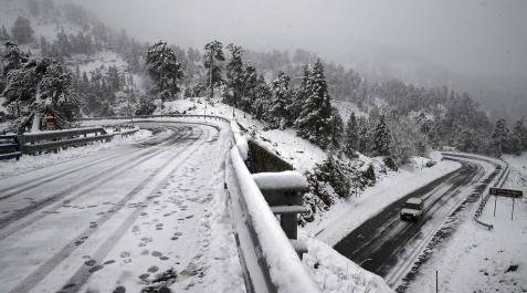 Primera nevada de la temporada en Navarra La nieve cae en el Pirineo navarro