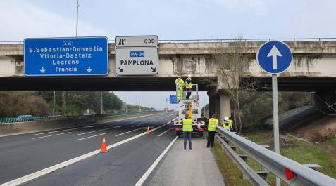 Anuncian obras de emergencia en un puente sobre la AP-15 en Noáin Anuncian obras de emergencia en un puente sobre la AP-15 en Noáin