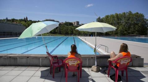 Las piscinas exteriores de Aranzadi abrirán el día 15 y las de Aquavox San Jorge, el 23 Las piscinas exteriores de Aranzadi abrirán el día 15 y las de Aquavox San Jorge, el 23