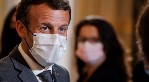 Condenado a cuatro meses de prisión firme el hombre que abofeteó a Macron Condenado a cuatro meses de prisión firme el hombre que abofeteó a Macron