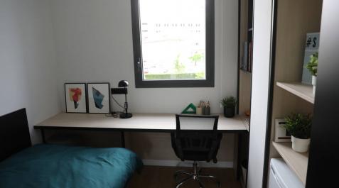 Imagen de una de las habitaciones ya amueblada.