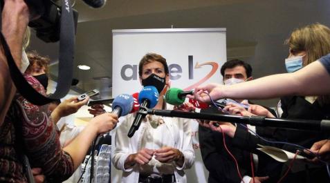 Chivite cogerá hoy fecha para vacunarse y se muestra satisfecha con el ritmo de vacunación