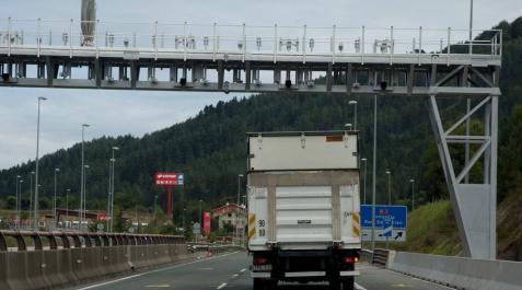 Guipúzcoa dejará de cobrar peajes a los camiones en la N-1