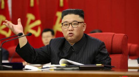 El líder supremo de Corea del Norte, Kim Jong-un, presidiendo la apertura del 8 ° Comité Central del Partido de los Trabajadores de Corea (WPK).