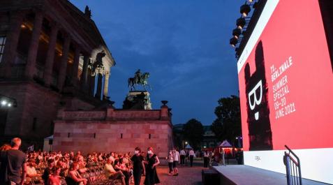 La Berlinale cierra su edición de verano con premios al cine español y brasileño