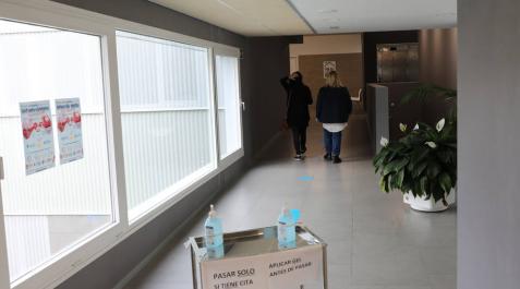 Imagen del interior del centro de Mutilva donde se aprecia el mantenimiento de las medidas higiénicas frente al coronavirus.
