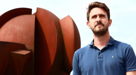 Javier Celay lleva San Fermín a un libro “para que no se nos olvide”