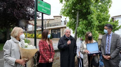 Homenaje al escultor navarro Faustino Aizkorbe