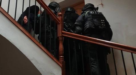 Reducido un hombre atrincherado en la casa de su expareja en Estella