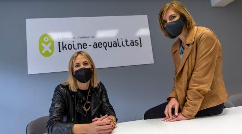 Fundación Koine-Aequalis Laura Torres Ausejo (izquierda), responsable de administración de Intor, y Marisa Alonso Quintana, directora ejecutiva de Navanor
