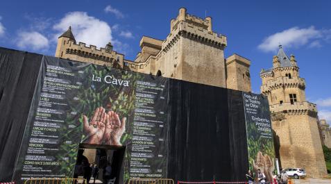 Imagen de la entrada al espacio 'La Cava', escenario donde arranca el viernes el festival. Imagen de la entrada al espacio 'La Cava', escenario donde arranca el viernes el festival.