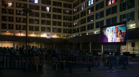 Yamaguchi, Mendillorri y Casco Antiguo encienden sus proyectores en estas tres próximas ‘Noches de cine’ Proyección al aire libre
