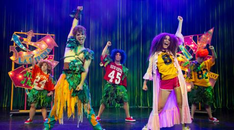 Musical ‘Peter Pan’, durante una de sus actuaciones Musical ‘Peter Pan’, durante una de sus actuaciones