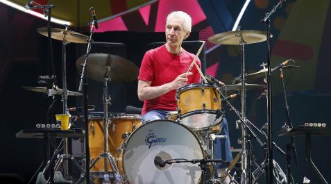 Muere Charlie Watts, batería de los Rolling Stones Charlie Watts, bateríade los The Rolling Stones, durante uno de los conciertos de la gira