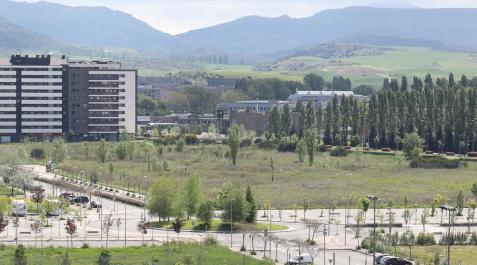 ripagaina Erripagaña Solar de Erripagaña donde se construirán 471 viviendas y un E.Leclerc