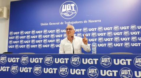 lorenzo-rios El secretario general de UGT-FICA, Lorenzo Ríos, en rueda de prensa