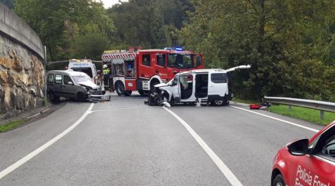 Accidente en la N-121-A, en Baztan El suceso ha ocurrido sobre las 9.52 horas en el kilómetro 41.
