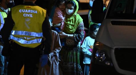 refugiados afganos Entre el grupo de afganos que ha llegado a España hay varios menores de edad y mujeres