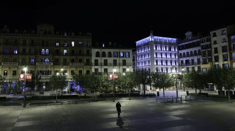 Pamplona Plaza del Castillo de Pamplona, durante el primer día del segundo estado de alarma, hace un año