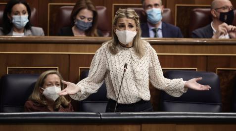 La vicepresidenta segunda del Gobierno y ministra de Trabajo, Yolanda Díaz, interviene en una sesión de control en el Congreso de los Diputados La vicepresidenta segunda del Gobierno y ministra de Trabajo, Yolanda Díaz, interviene en una sesión de control en el Congreso de los Diputados
