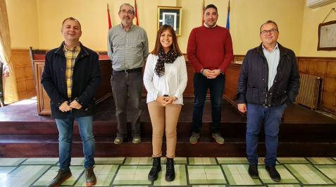 De izquierda a derecha, los alcaldes de Ribera Sur Sergio Vitas (Fustiñana), Gustavo Rodríguez (Cabanillas), Mayte Espinosa (Buñuel), Tirso Calvo (Ribaforada) y Fernando Sierra (Cortes)