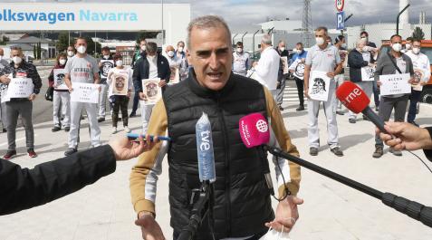 Alfredo Morales atiende a los medios en una intervención anterior Alfredo Morales atiende a los medios en una intervención anterior