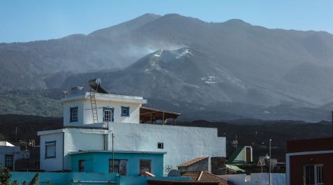 palmaEl volcán de La Palma, cinco días después de que se diera por finalizada su actividad Europa Press