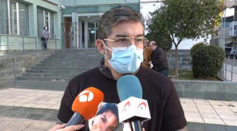 La familia de Sara ha acudido a primera hora a las puertas de los juzgados de la ciudad portuaria a la espera de tener noticias de los jueces La familia de Sara ha acudido a primera hora a las puertas de los juzgados de la ciudad portuaria a la espera de tener noticias de los jueces