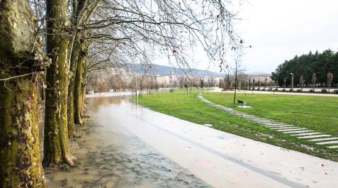 InundacionesArgaPamplona Desbordamiento del río Arga en Pamplona