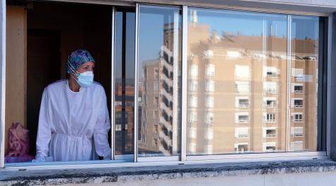 El personal sanitario acumula un desgaste muy superior al del resto de la población por su contacto directo y diario con la pandemia El personal sanitario acumula un desgaste muy superior al del resto de la población por su contacto directo y diario con la pandemia
