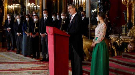 letizia El rey Felipe y la reina Letizia, durante la recepción al cuerpo diplomático