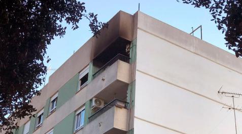 incendio moncada valencia El fuego se ha declarado en una vivienda del cuarto piso del edificio