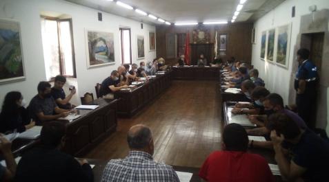 Imagen de una sesión anterior de la Junta General de Baztan Imagen de una sesión anterior de la Junta General de Baztan