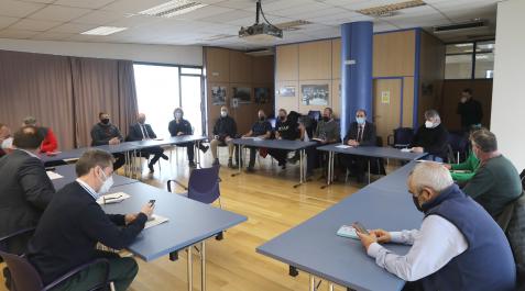 MESAAsistentes a la mesa del encierro que acogieron las dependencias del área municipal de Seguridad Ciudadana Asistentes a la mesa del encierro que acogieron las dependencias del área municipal de Seguridad Ciudadana