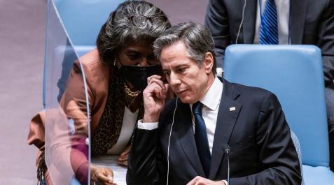 El secretario de Estado de EEUU, Anthony Blinken, habla con Linda Thomas-Greenfield, embajadora de EEUU en las Naciones Unidas El secretario de Estado de EEUU, Anthony Blinken, habla con Linda Thomas-Greenfield, embajadora de EEUU en las Naciones Unidas
