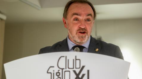 José Javier Esparza, en el Club SXXI de Madrid José Javier Esparza, en el Club SXXI de Madrid