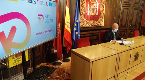 kit digital José Luis Arasti, delegado del Gobierno en Navarra, en la presentación de la convocatoria de ayudas dentro del programa Kit Digital