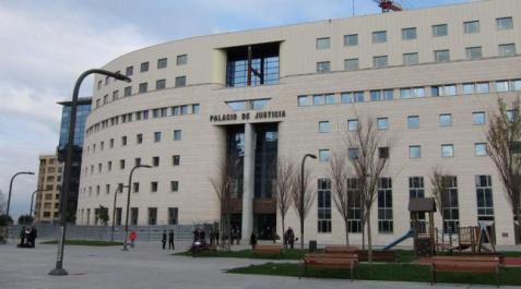 AUDIENCIA-NAVARRA 16 meses de prisión por agredir sexualmente a su expareja en el baño de un bar en la Ribera