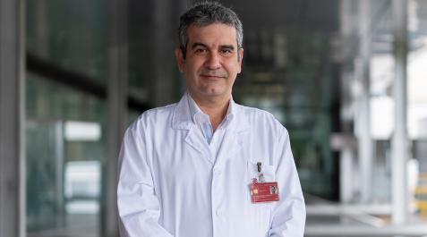 Alfonso-Vazquez El Dr. Alfonso Vázquez Míguez, facultativo especialista del Servicio de Neurocirugía del Hospital Universitario de Navarra (HUN)