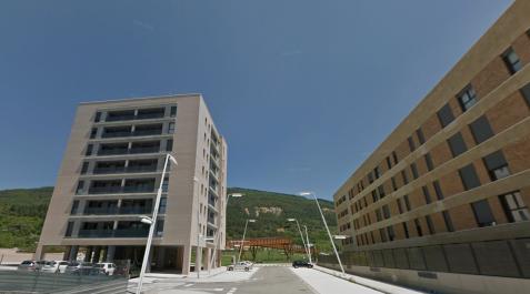 apunala-padre-berriozar Imagen de la calle Las Lavanderas en la que se encuentra la vivienda donde se ha producido la agresión con arma blanca