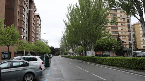 El trazado de la carretera de la Longaniza ya no existe, pero uno de sus tramos coincidiría con la actual plaza de Yamaguchi y la avenida Sancho el Fuerte El trazado de la carretera de la Longaniza ya no existe, pero uno de sus tramos coincidiría con la actual plaza de Yamaguchi y la avenida Sancho el Fuerte