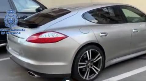 Imagen de uno de los coches intervenidos Imagen de uno de los coches intervenidos