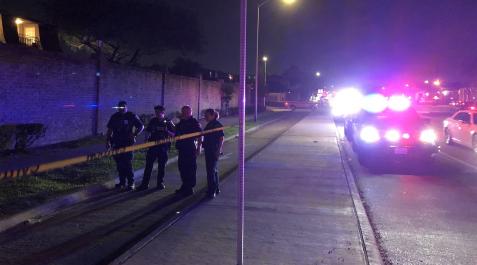 HOUSTON Varios policías en el lugar de un tiroteo en Houston