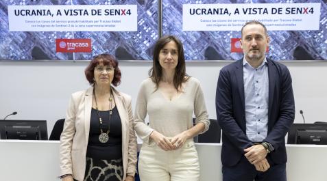 María Cabello, Isabel Goñi y Carlos Aranda, en la presentación del proyecto de Tracasa