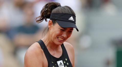 Garbiñe Muguruza durante el partido contra Kaia Kanepi en Roland Garros Garbiñe Muguruza durante el partido contra Kaia Kanepi en Roland Garros