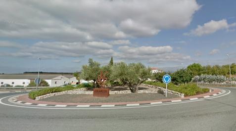los arcos Uno de los accesos a la localidad navarra de Los Arcos