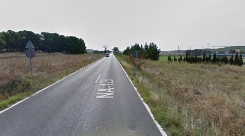 NA128Caparroso Tramo de la NA128 en la salida de Caparroso, junto al campo de fútbol