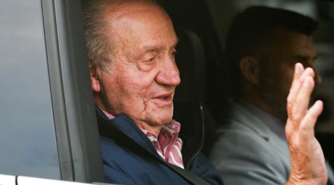 rey juan carlos El Rey Don Juan Carlos sale de la Zarzuela después de haberse reunido con su familia
