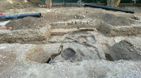 Fotos de los restos arqueológicos encontrados en El Bosquecillo.
