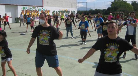 uharte arakil Sesión solidaria de Zumba en Uharte Arakil